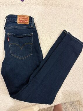 Levi's Women's Skinny Jeans in Dark Blue